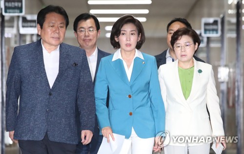  한국당, 내일 정경두 해임건의안…"與 방탄국회땐 추경 어렵다"