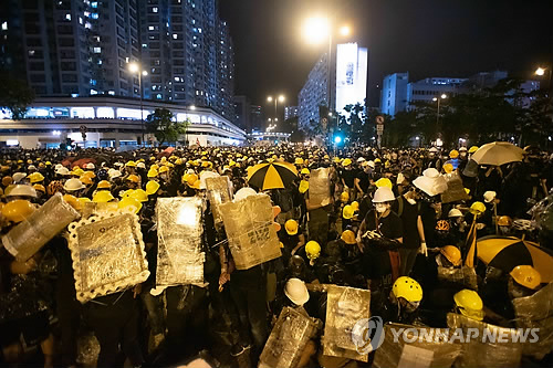 홍콩 경무처 "폭력으로 법치 타격"…시위대 47명 체포