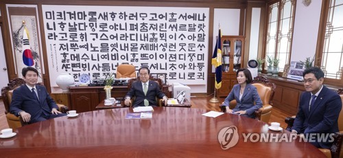 여야, 6월국회 본회의 일정 합의 불발…'정경두 해임안' 이견