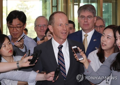 스틸웰, '한일갈등' 질문에 "동맹이니 한미 모든 이슈 관여"