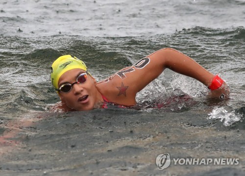 [광주세계수영] 브라질 해군 쿤하, 6일 동안 41㎞ 수영…"금 2개도 아쉬워"