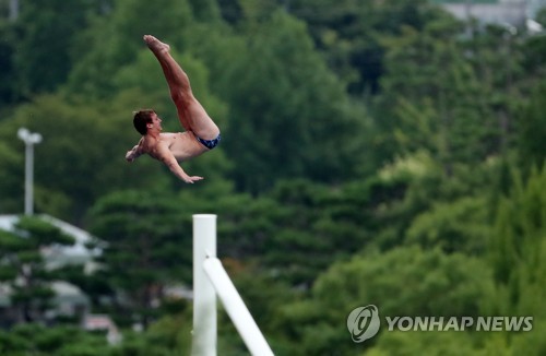 [광주세계수영] 하이다이빙은 두 번째 기회…40대 男·30대 女도 상위권