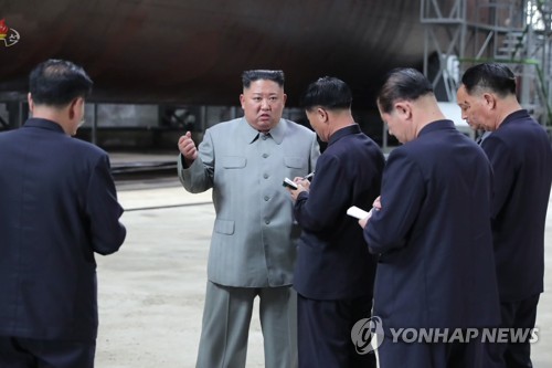 北, 잠수함 건조·단거리미사일 발사…잇단 군사행보로 대미압박