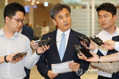  장관급 만남 제의 또 거절한 日…미국 내에서도 우려 확산