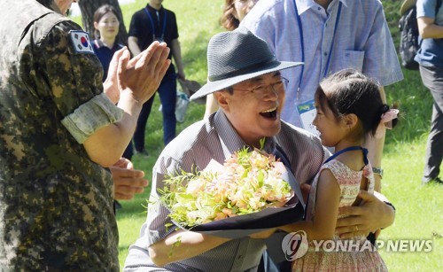 文대통령 "이순신 장군 첫 승리 거둔 저도…역사적 의미 큰 곳"