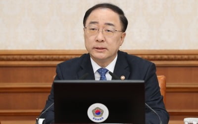 홍남기 "日 백색국가 제외시 첨단소재·전자·통신 피해"