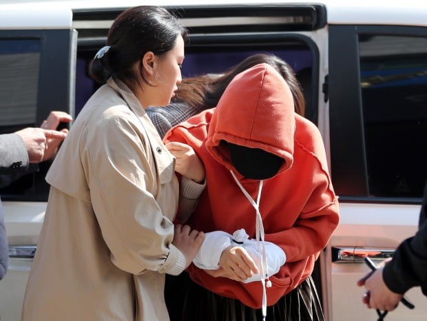 '마약 의혹' 경찰 체포된 황하나 (사진=연합뉴스)