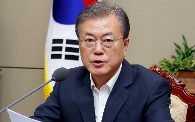 文대통령, 日 '보복 조치' 철회 촉구…"한국 기업 피해 발생하면 대응"