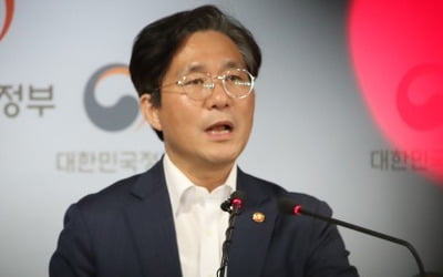 성윤모 "일본 불화수소 주장 근거 없어…12일 양측 만날 것"