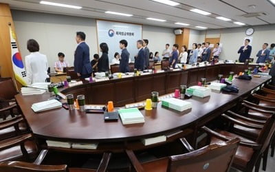 내년 최저임금 막바지 심의 오늘 계속…노동계 복귀 주목