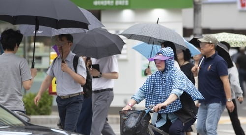  오늘 날씨, 전국 천둥·번개 동반한 소나기…미세먼지는 '좋음'(사진=연합뉴스)