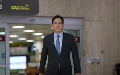 이재용, 5박6일 일본 출장 마치고 귀국…방일 성과 주목