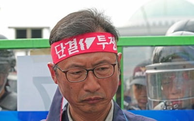 '집회 불법행위' 김명환 민주노총 위원장 불구속 기소