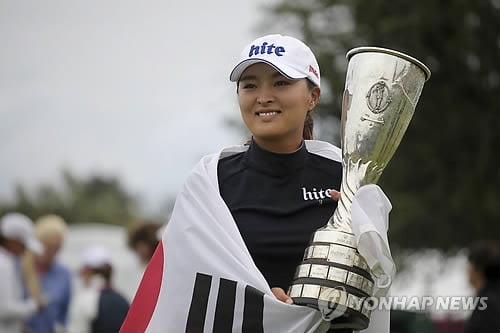 '메이저 퀸' 고진영, 여자골프 세계 랭킹 1위 복귀