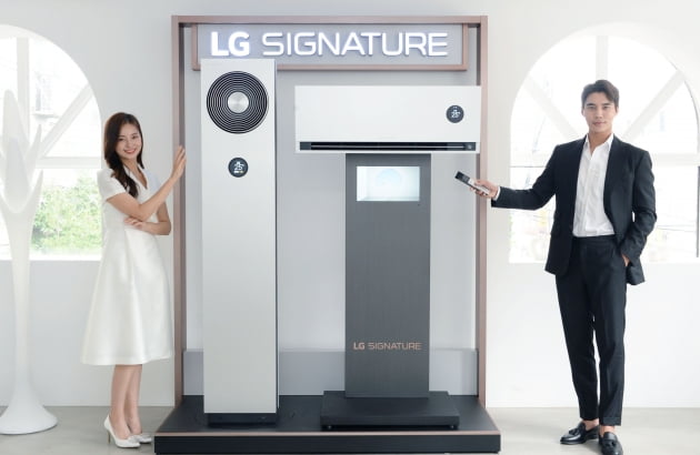 LG전자는 5일 냉방과 난방, 가습과 제습, 공기청정 기능까지 모두 갖춘 LG 시그니처 에어컨을 출시했다고 밝혔다. 가격은 1290만원이다. /LG전자 제공