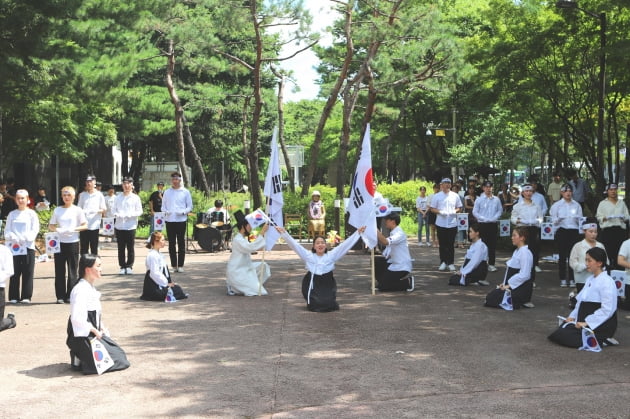 독립만세 외친 호서대 학생들...천안서 8·15 독립기념 퍼포먼스 진행