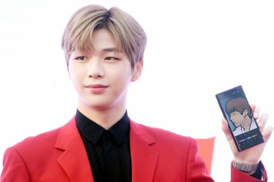 [포토] 강다니엘, '부드러운 모습에 시선강탈'