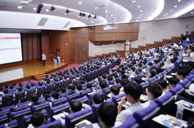 한국산업기술대는 23일 채용조건형 계약학과 수시모집 설명회를 가졌다. 한국산기대 제공