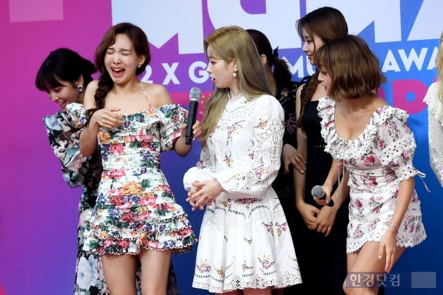 [포토] 트와이스 나연, '벌레가 너무 무서워~'(2019 MGMA)