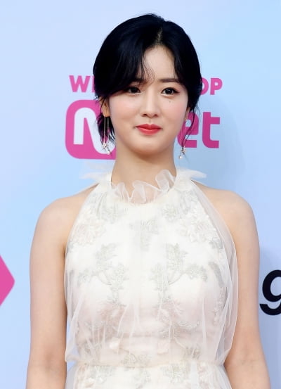 [포토] 윤보미, '작은 입이 귀여워~'(2019 MGMA)