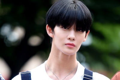 [포토] CIX 배진영, '시크한 눈빛~'