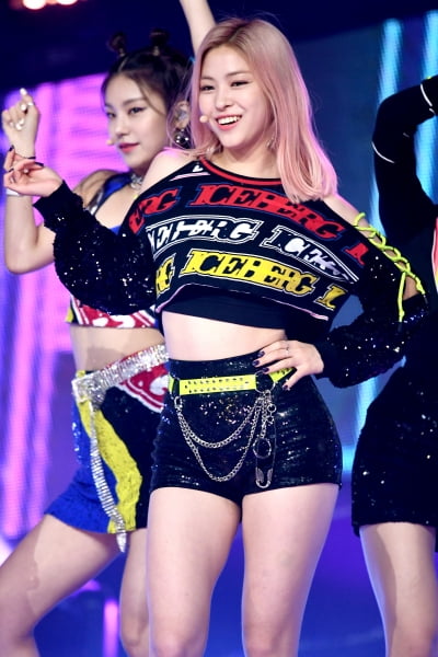 [포토] ITZY 류진, '상큼한 미소~'