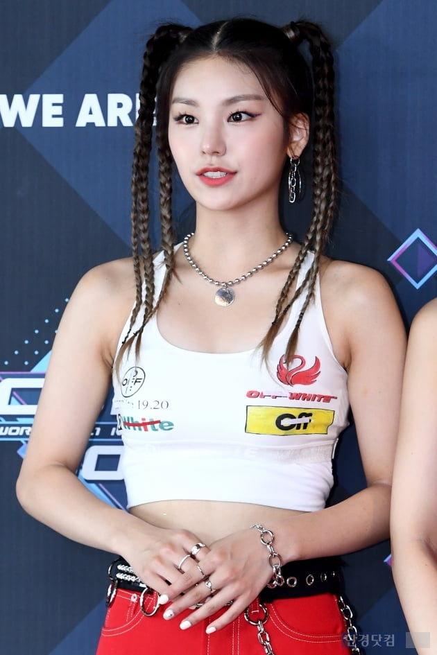 [포토] ITZY 예지, '귀여움 가득~'