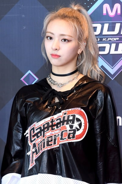 [포토] ITZY 유나, '시크한 눈빛~'