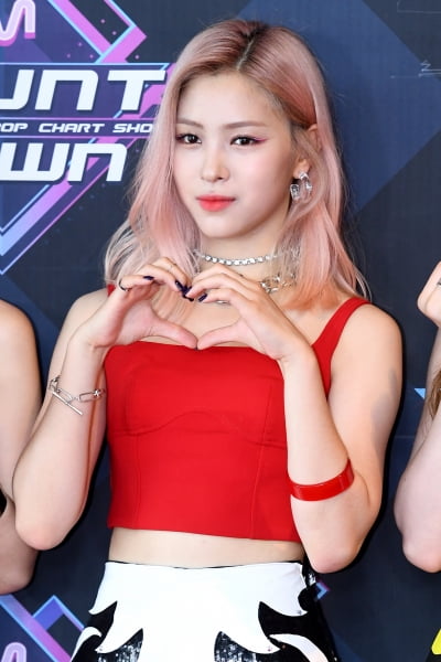 [포토] ITZY 류진, '감탄을 부르는 아름다움'