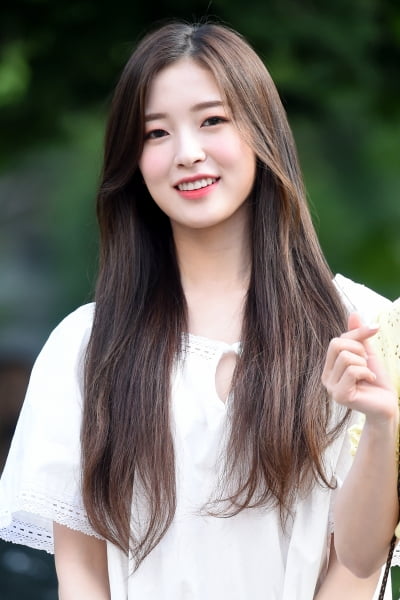 [포토] 오마이걸 아린, '막내의 청순 미소~'