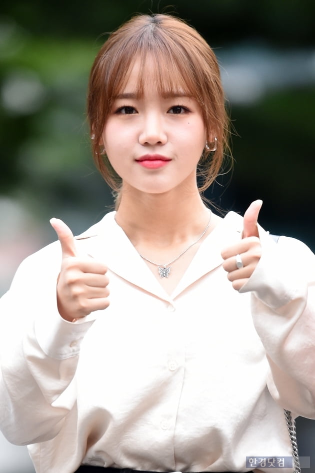 [포토] 위키미키 최유정, '시크하게 엄지척~'