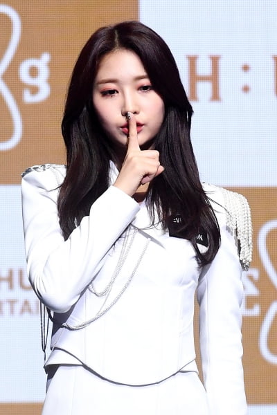 [포토] 에버글로우 시현, '쉿~'