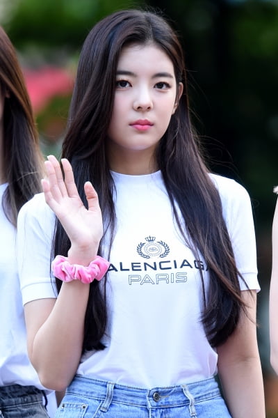 [포토] ITZY 리아, '눈부신 청순미~'