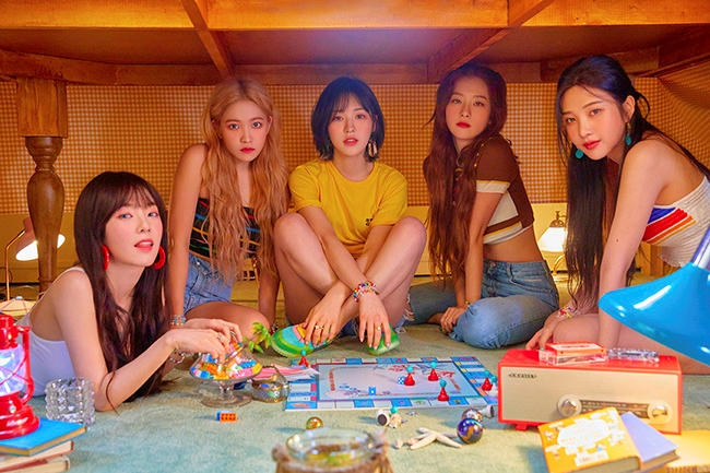 레드벨벳 ‘음파음파’, 가온 앨범 차트도 1위 ‘서머 끝판왕 위력 입증’