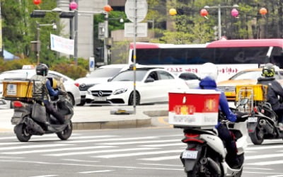 영업지역 준수는 '가맹점 생명선'…배달앱 혼란 막으려면 규정 정비를