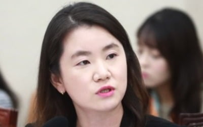 신보라 "조국은 재산 환원이 아닌 환수, 기부가 아닌 기소돼야"