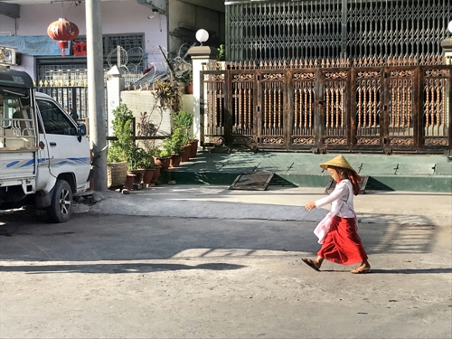 [travel abroad] 사원에서 우리는 모두 맨발이 된다