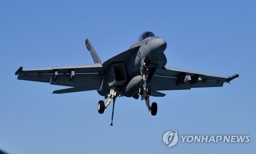 미군 FA-18E 슈퍼호넷 전폭기, 데스밸리 인근서 추락