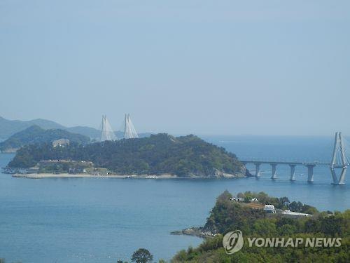 거제시, 文 대통령 약속 '저도 반환' 앞두고 개방 준비 분주