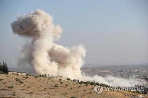 휴전 철회한 시리아 정부군 공습 재개…민간인 4명 사망