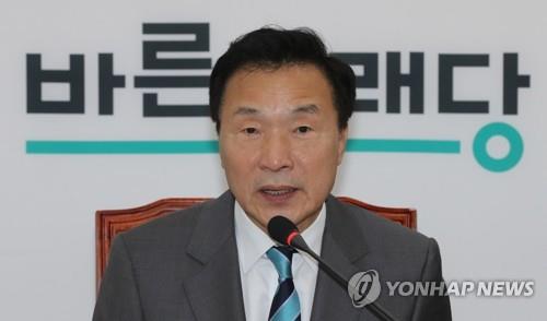 손학규 "지도체제 교체 어림없다…몸 부서져도 버틸 것"