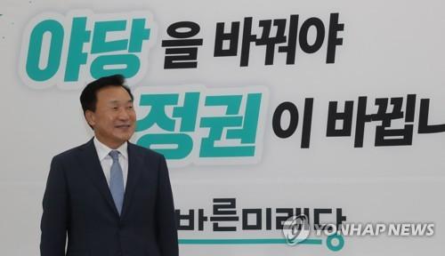 '손학규 선언' 일주일 연기…평화당 분당사태에 광복절 '변수'