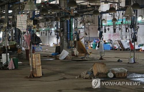 '명도집행 완료' 구 노량진수산시장, 철거까지 갈등 계속될 듯