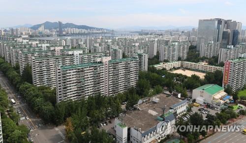 역대 정부의 분양가 규제…"집값 따라 조였다 풀었다 반복"