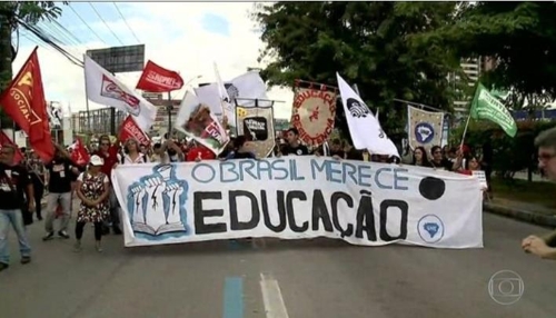 브라질 200여개 도시서 反보우소나루 시위…교육정책 비판 확산(종합)