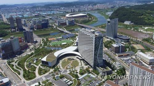 변창흠 사장 "LH, 공기업이라기보다 국가기관…영역 너무 넓다"
