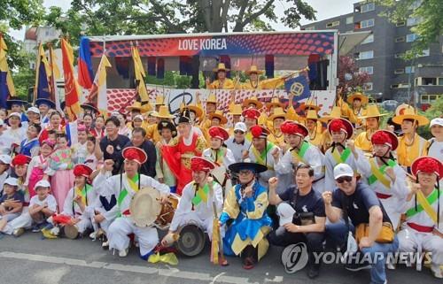 지방종합예술제 효시 '진주 개천예술제' 전국 축제로 발돋움