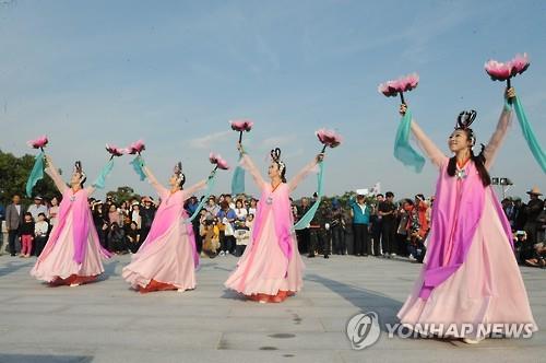 지방종합예술제 효시 '진주 개천예술제' 전국 축제로 발돋움