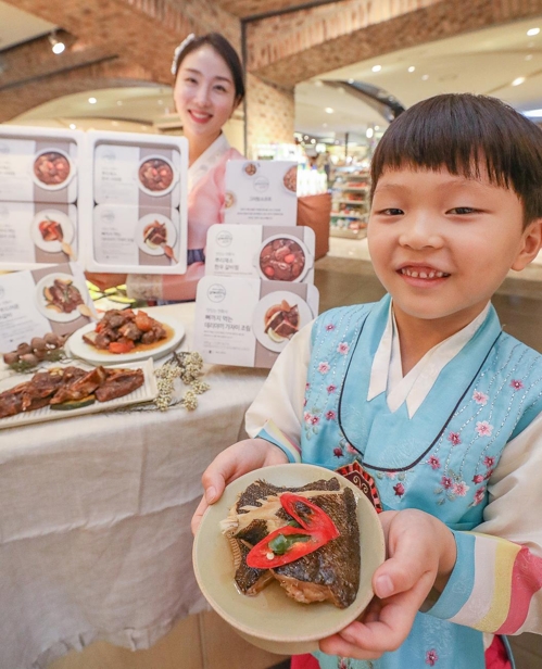 현대그린푸드, 씹고 삼키기 편한 연화식 추석선물세트 판매