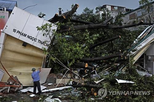 베트남 어부 17명, 태풍에 연락 두절…해양당국 수색 나서